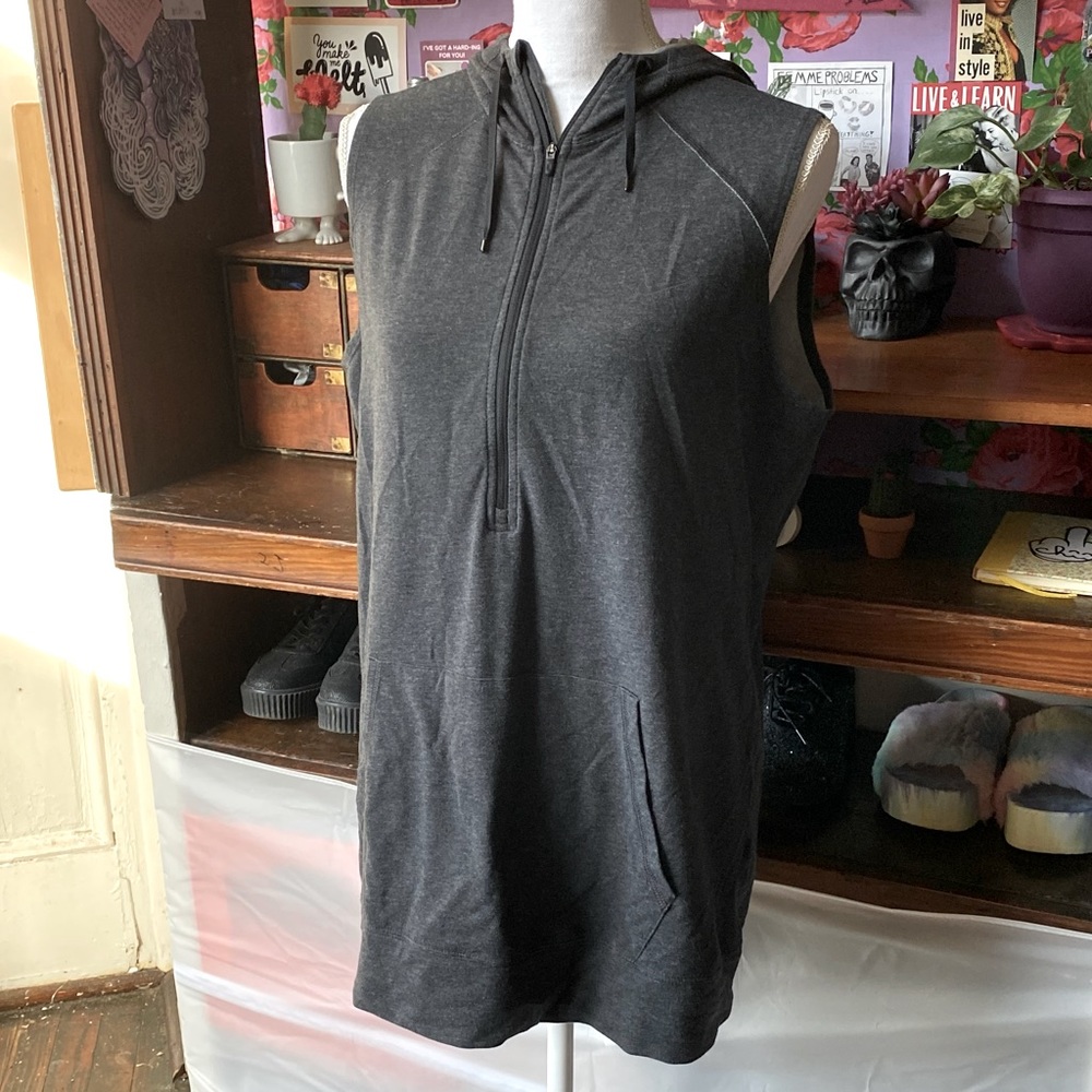 Nike Dri-Fit Sleeveless Hooded Tunic